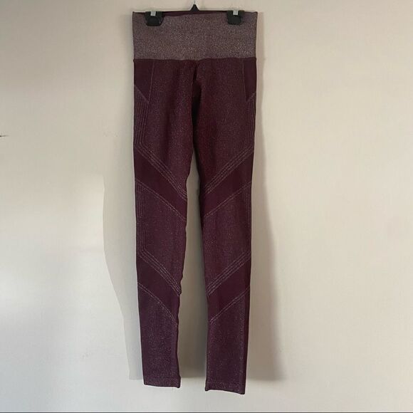 Athleta Twilight Tight ll size small - Picture 3 of 7
